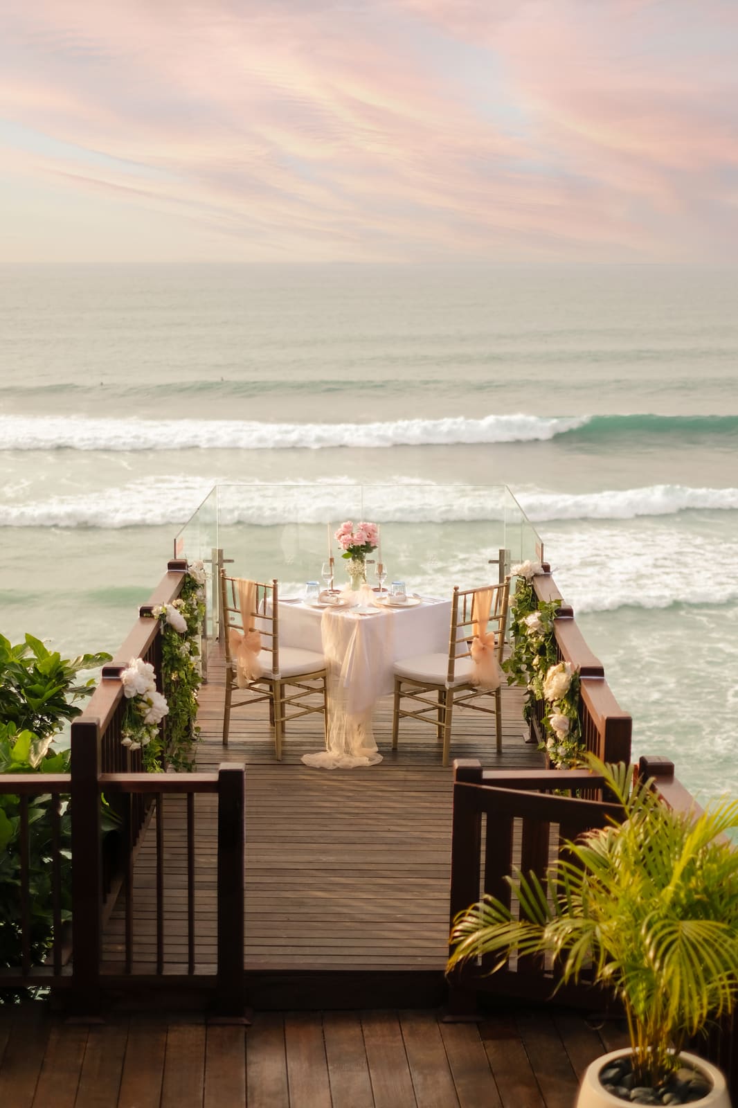 In-Room Dining, Svanata Uluwatu